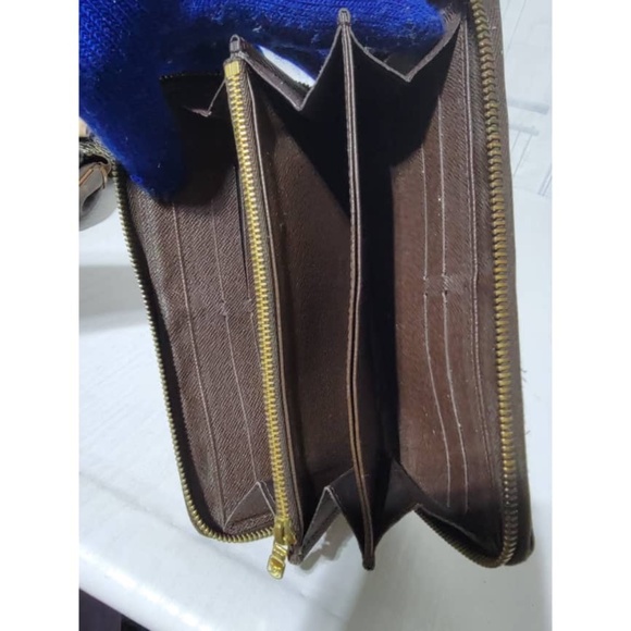 Authentic Louis Vuitton Damier Ebene Canvas Zippy Wallet Brown - Picture 16 of 16